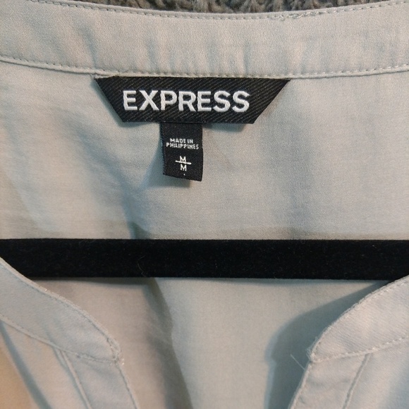 Cute Express top - Picture 3 of 3